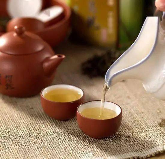 茶香袅袅间，品的是人生滋味