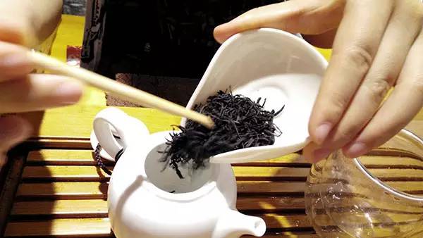 茶香润州，匠心筑梦——润州区“静怡杯”高级茶艺师技能竞赛侧记